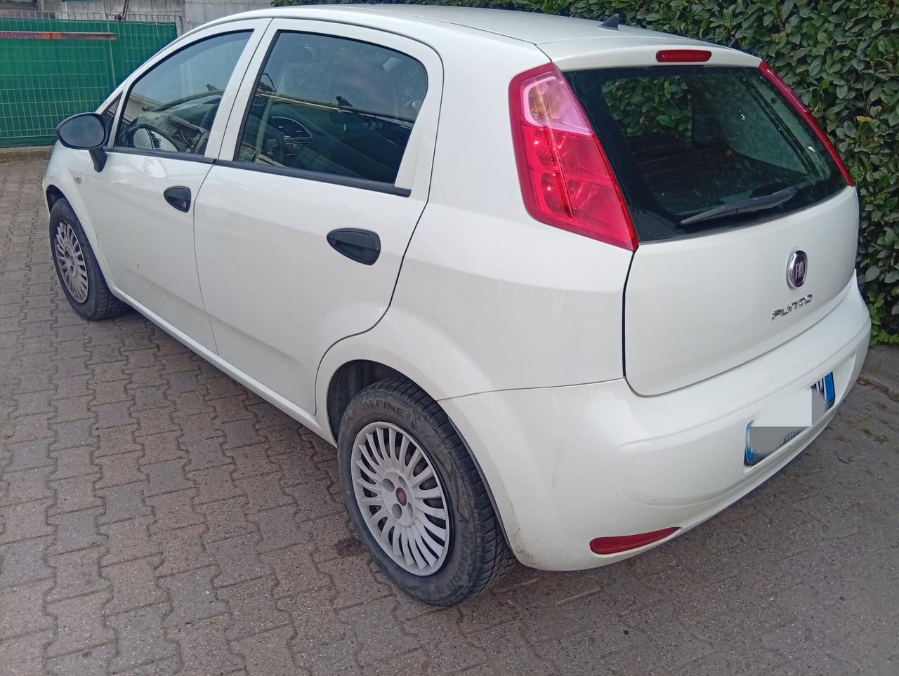 Fiat Punto 1.4 2016 5 porte Street gpl