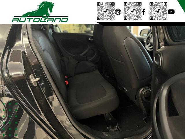 SMART ForFour 70 1.0 twinamic SuperPassionTotalBlackNeopatentati