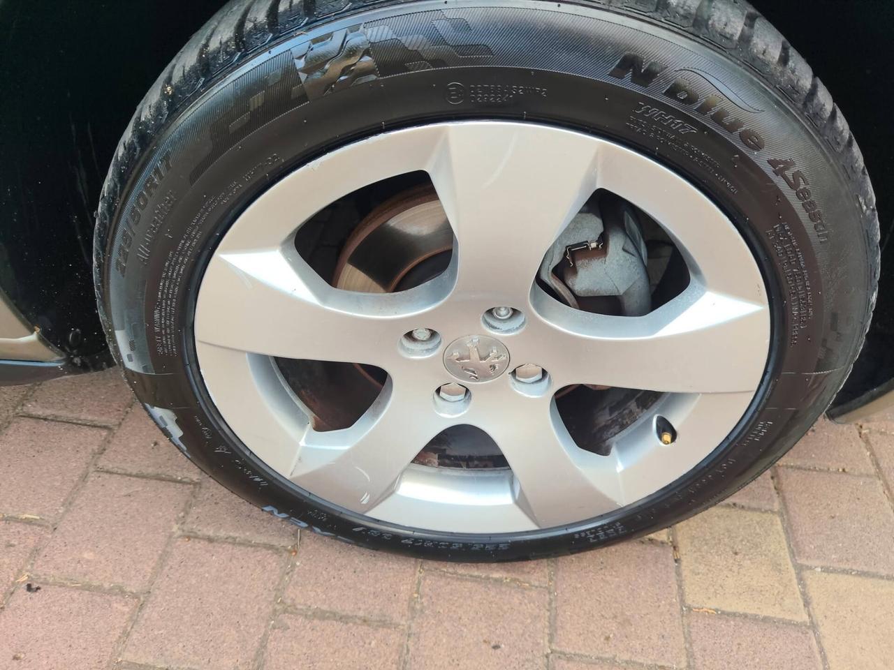 Peugeot 3008 1.6 HDi 110CV Business