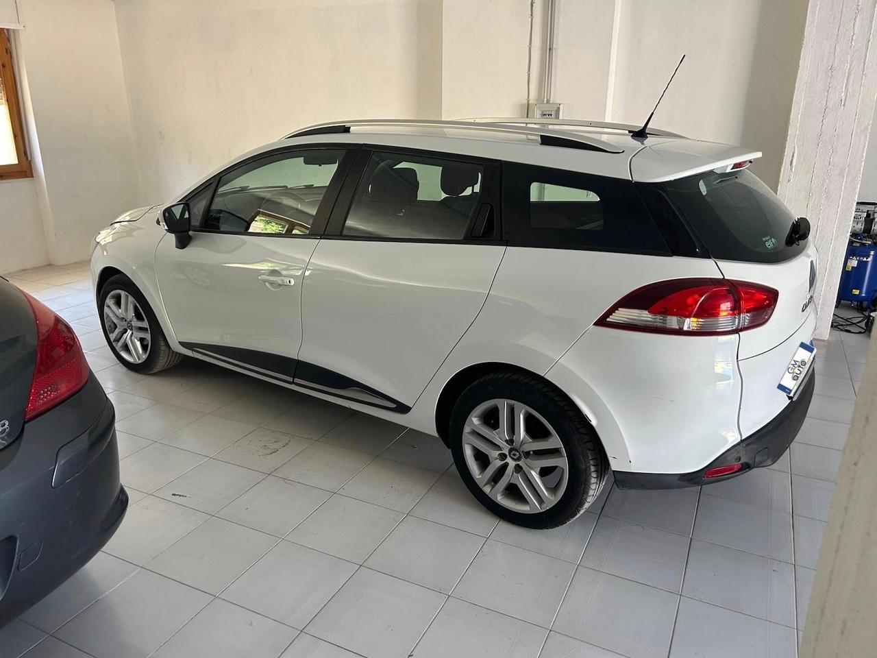 Renault Clio dCi 8V 75 CV 5 porte Moschino Intens
