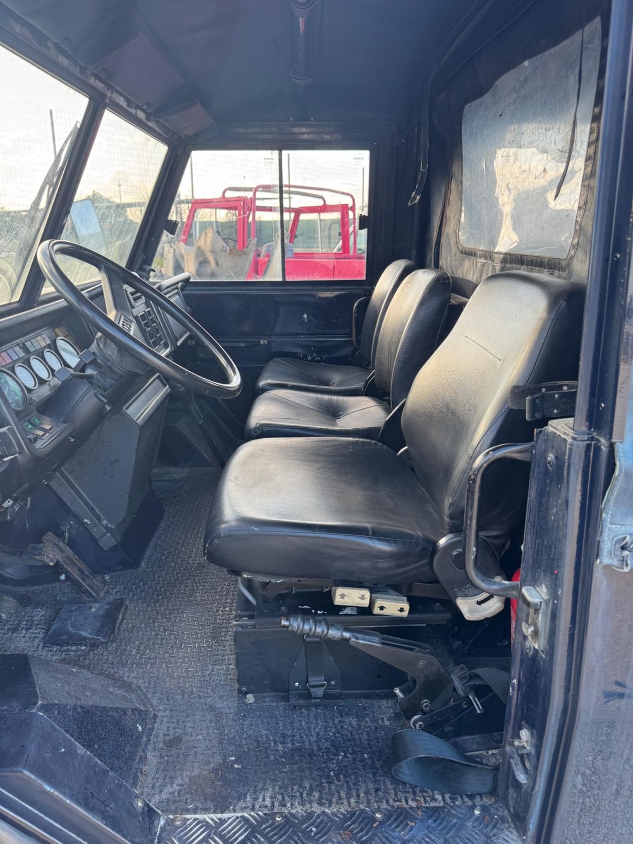 Iveco Daily 40.10W 2.8 TD Combi 4x4 Classic