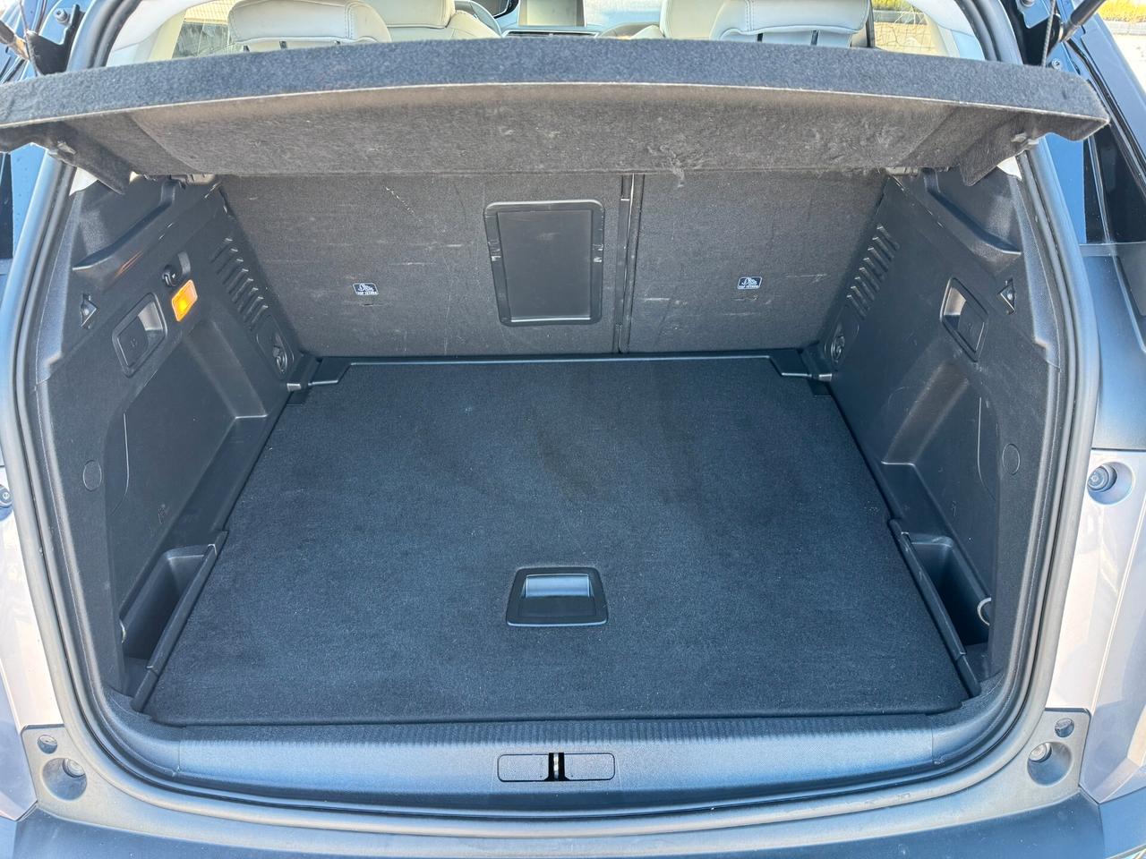 Peugeot 3008 BlueHDi 130 S&S Allure