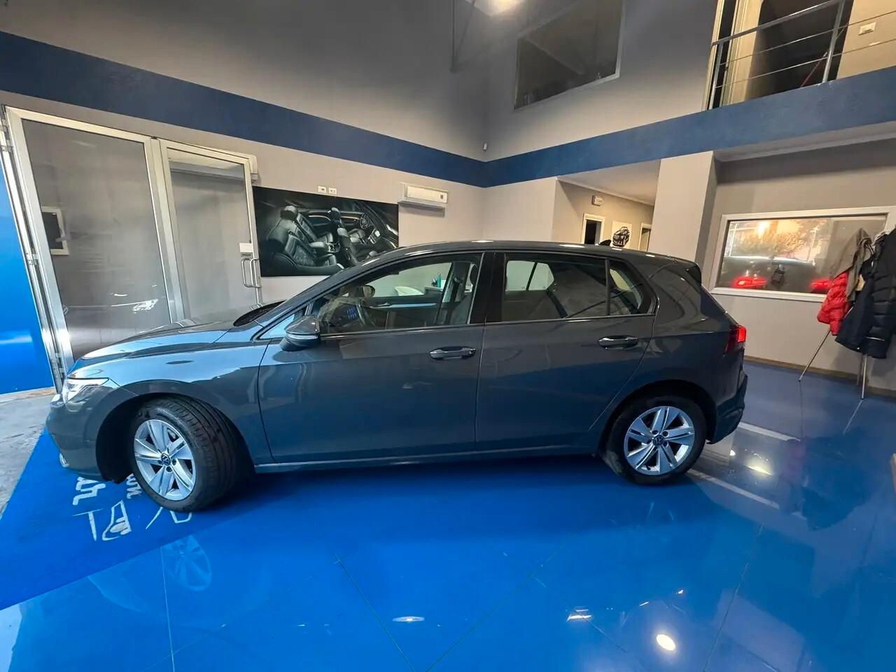 Volkswagen Golf 1.0 eTSI EVO DSG Life
