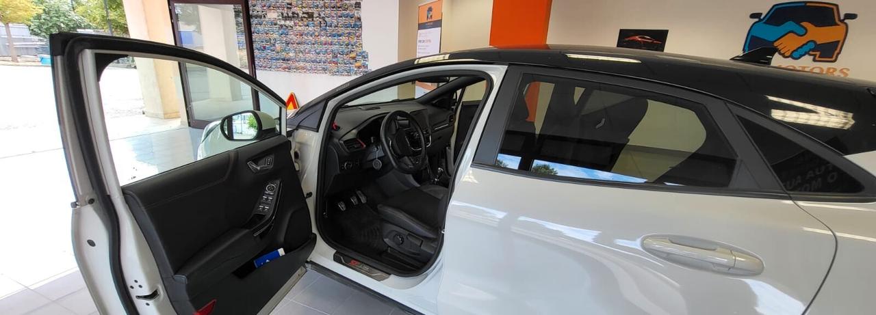 Ford Puma 1.0 EcoBoost Hybrid 125 CV S&S ST-Line- km 54.400- garanzia 12 mesi estendibile fino a 36 mesi.