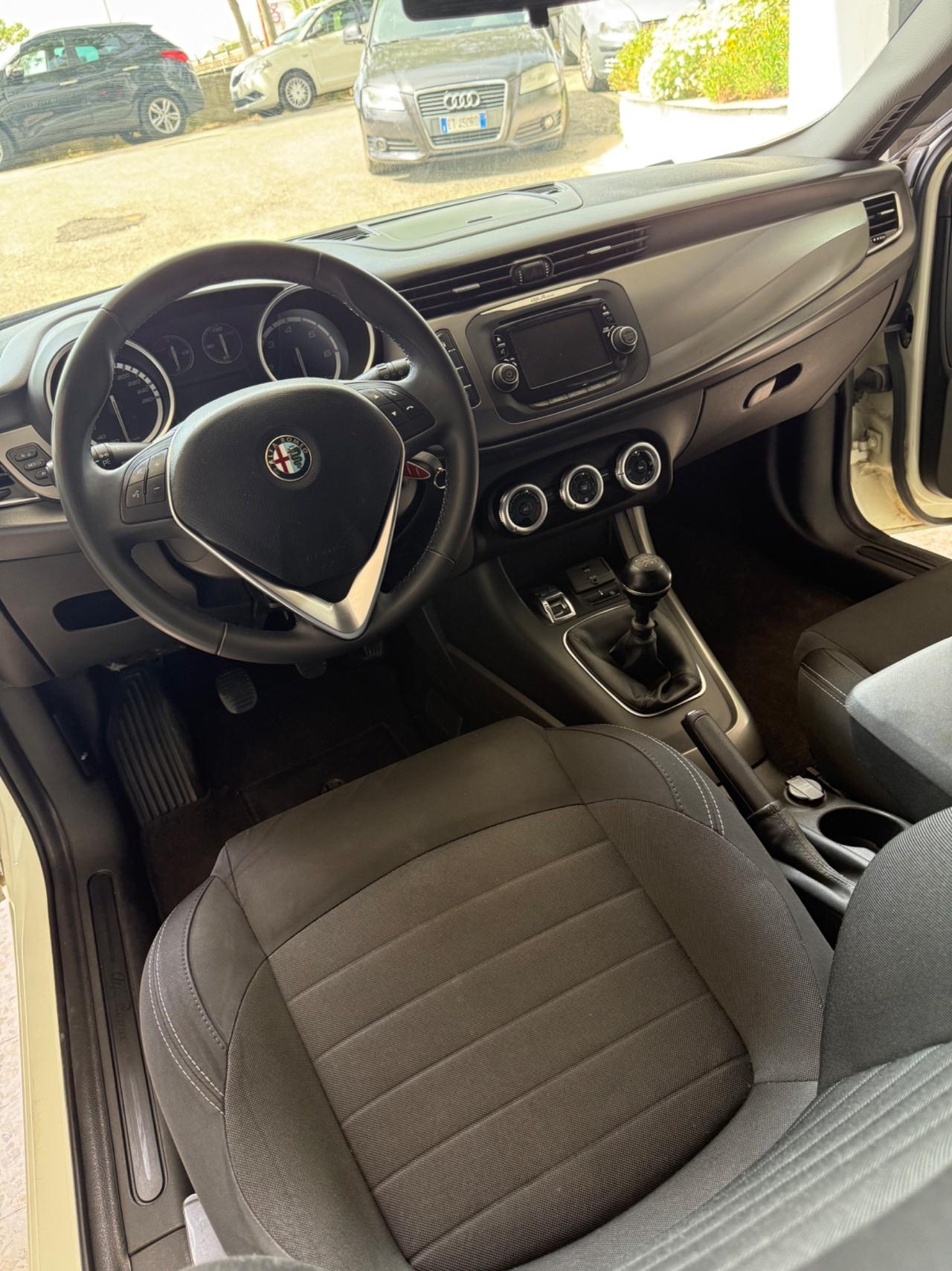 Alfa Romeo Giulietta 1.6 JTDm 2015