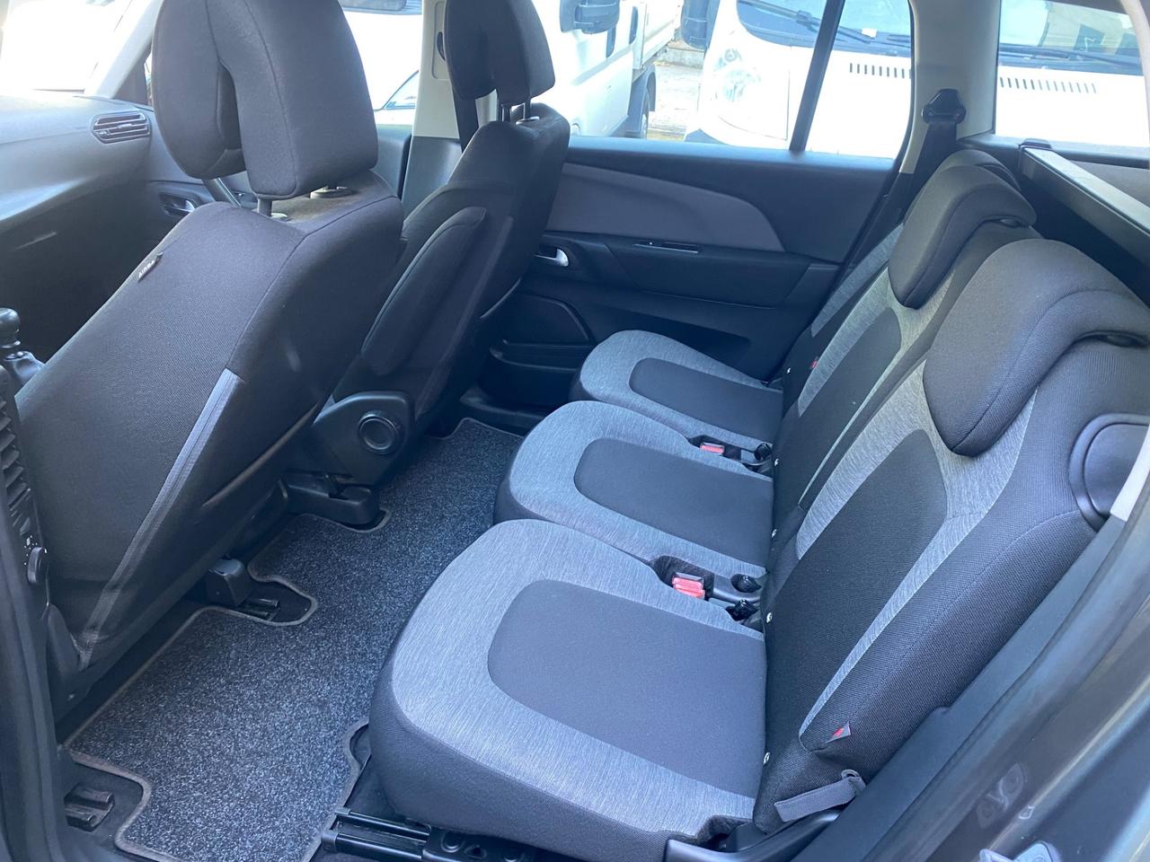 Grand C4 SpaceTourer BlueHDi 130 S&S Feel