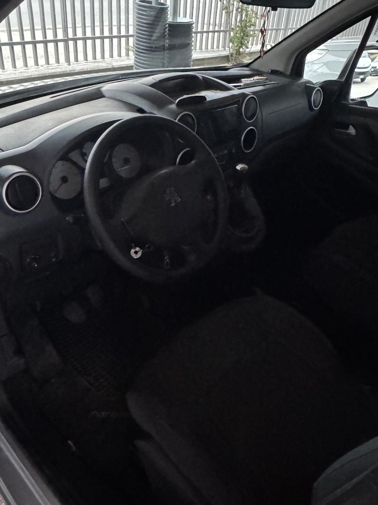 Peugeot Partner Tepee 1.6 HDi 92CV Autocarro