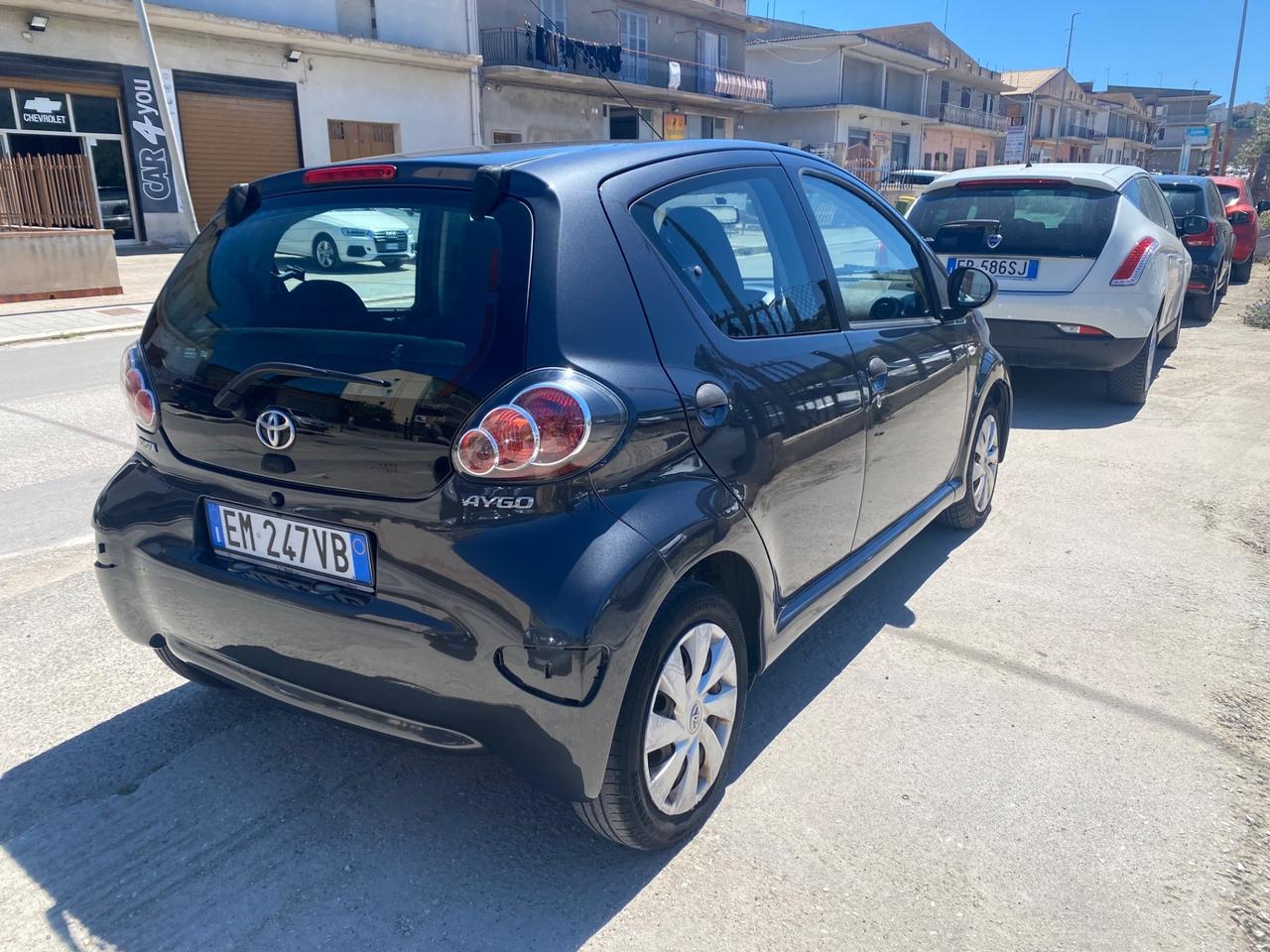 Toyota Aygo 1.0 12V VVT-i 5 porte Active