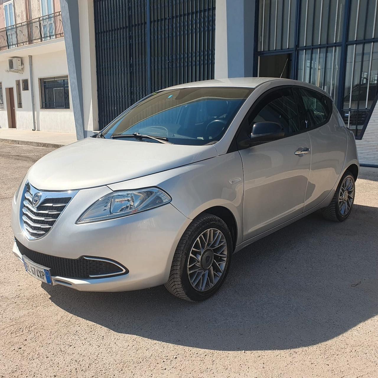 Lancia Ypsilon 1.3 MJT 16V 95 CV 5 porte S&S Platinum