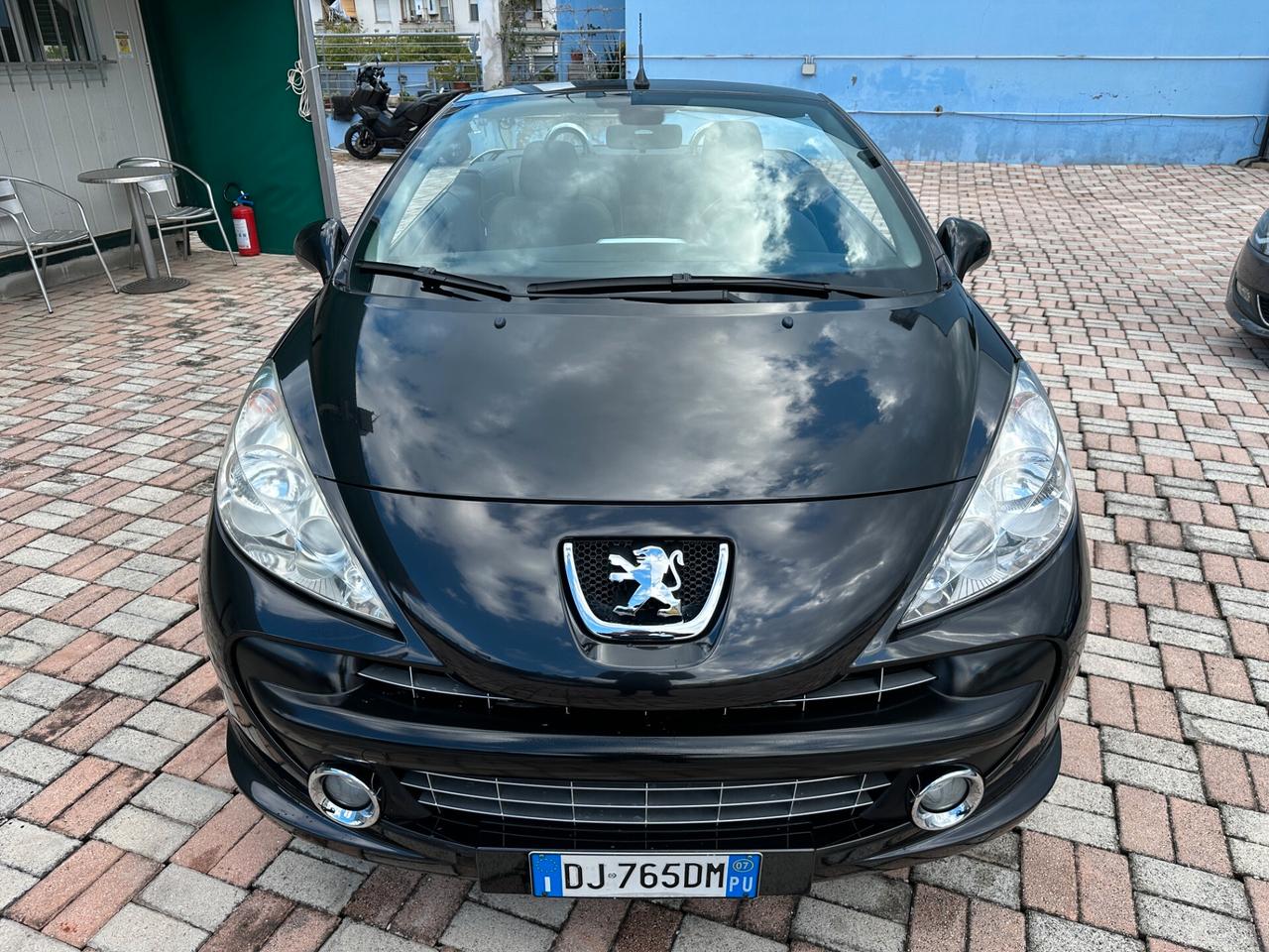 Peugeot 207 1.6 VTi 120CV CC Féline