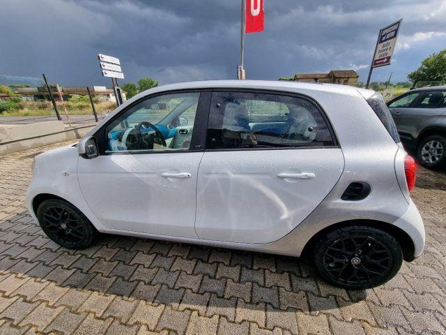 SMART ForFour 70 1.0 Passion