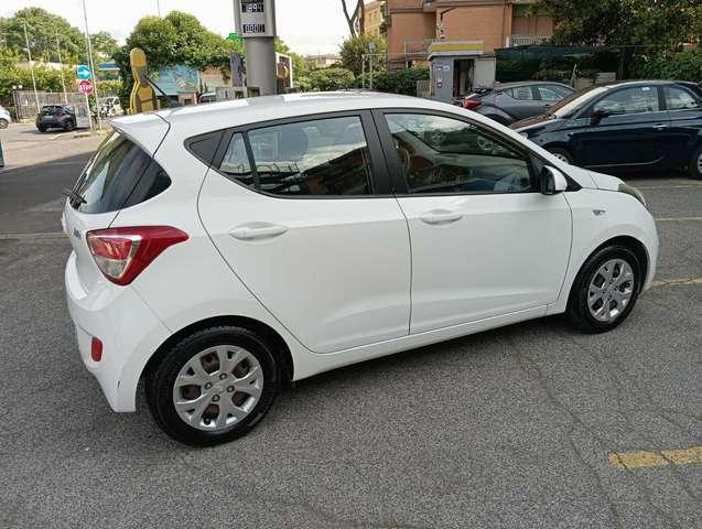 Hyundai i10 i10 1.0 Sound Edition E6