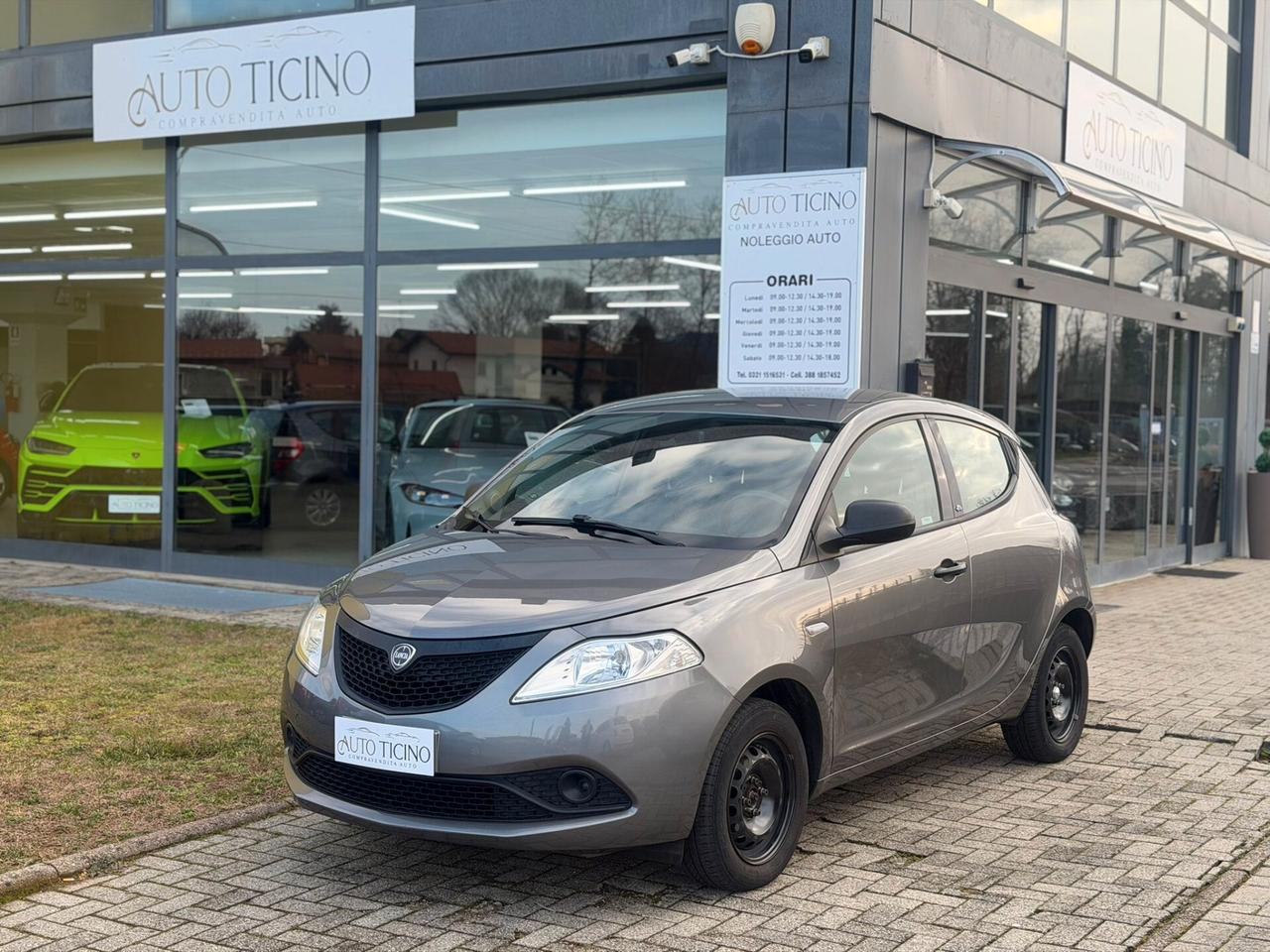 Lancia Ypsilon 1.2 69 CV 5 porte Platinum OTTIMA PER NEOPATENTATI