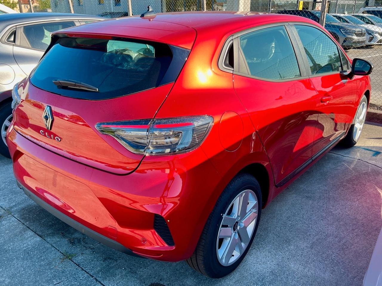 Renault Clio ECO-G 100 CV Evolution KM0