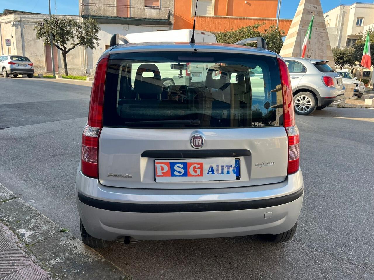 FIAT PANDA 1.2 BENZ 51KW 2011 DISTRIBUZIONE ESEGUITA PERFETTA