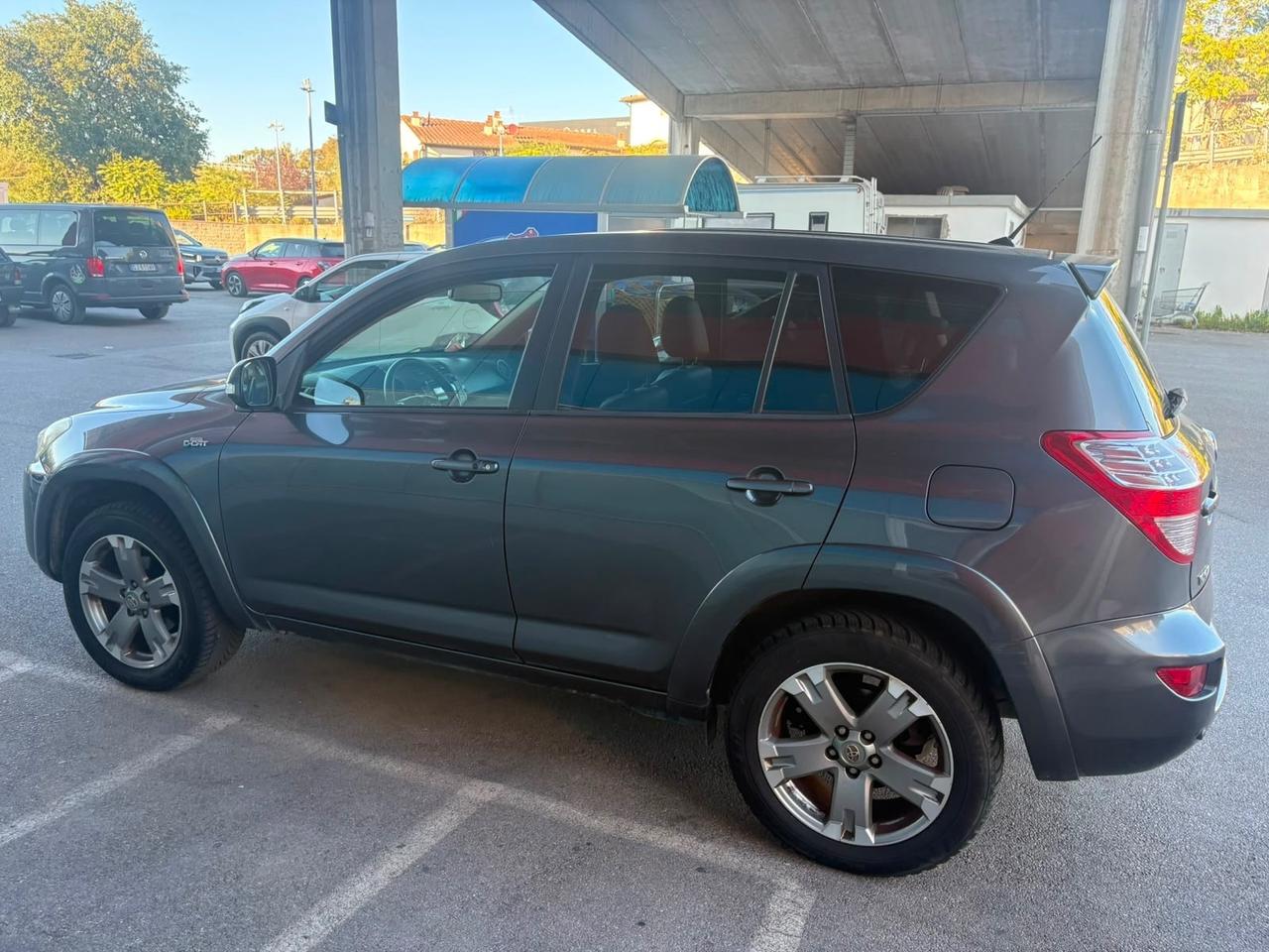 Toyota RAV 4 RAV4 2.2 D-4D 150 CV DPF Luxury automatico