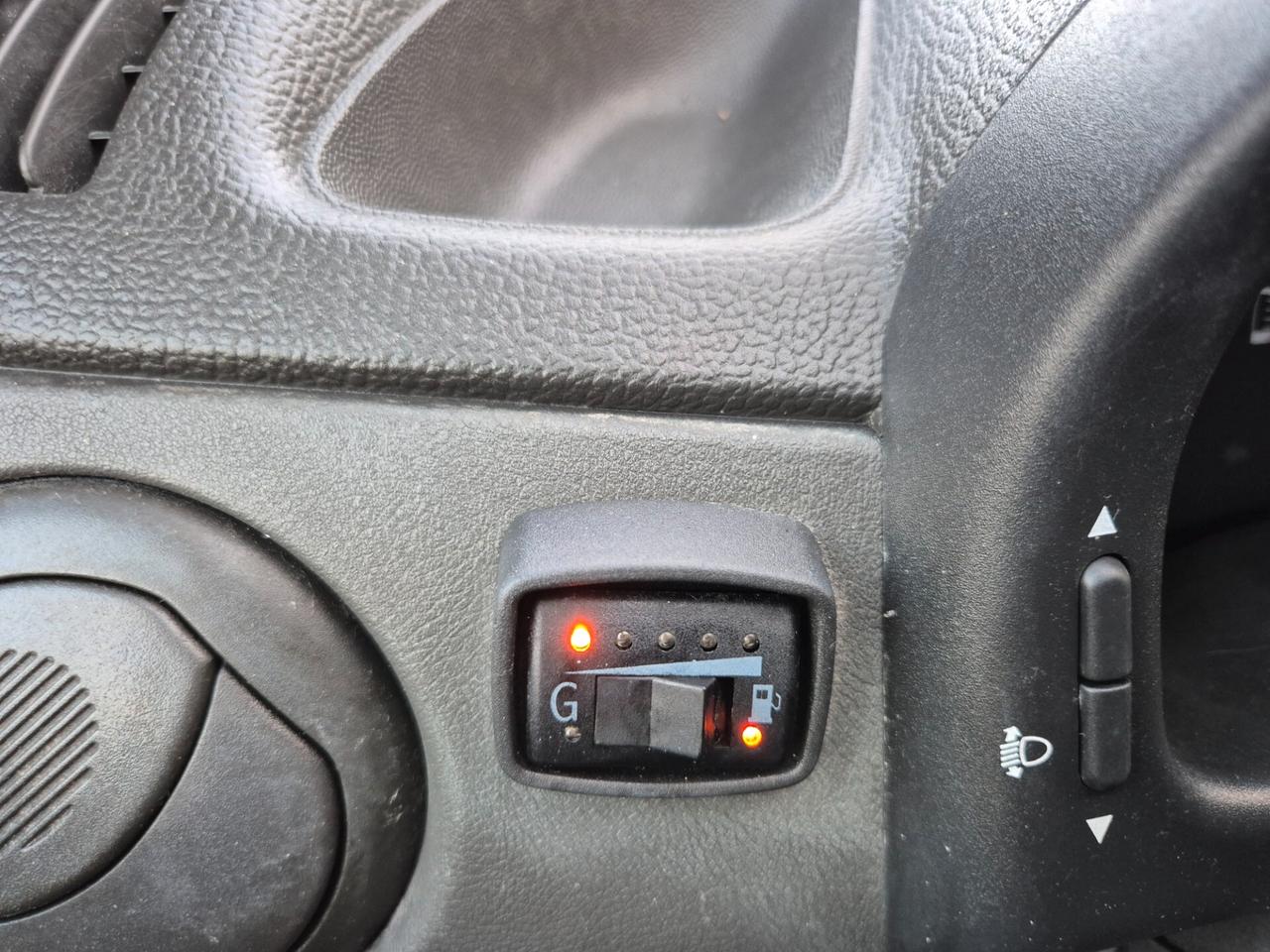 Fiat PUNTO 1.2 5 porte Natural Power NUOVA FULL 07