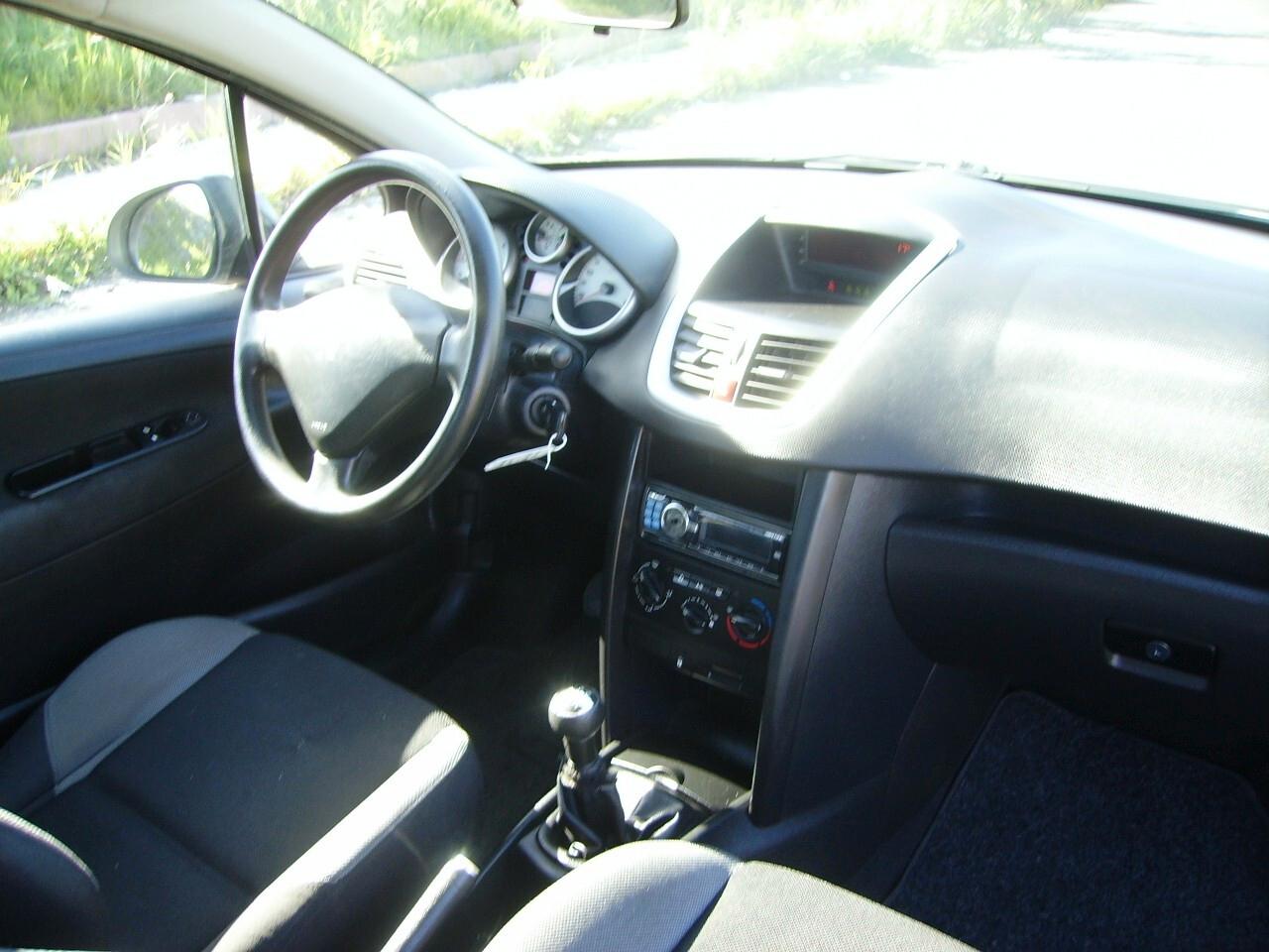 Peugeot 207 1.4HDI A-F-F-A-R-O-N-E 2007