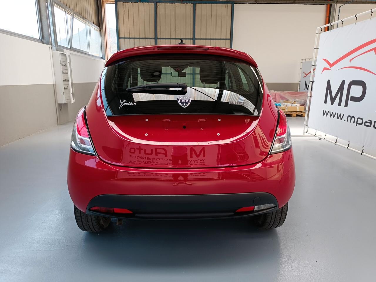 Lancia Ypsilon 1.0 FireFly 5 porte S&S Hybrid Ecochic Gold
