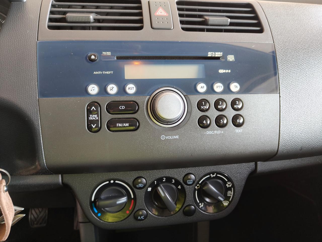 Suzuki Swift 1.3 4x4 5p. Outdoor Line GL