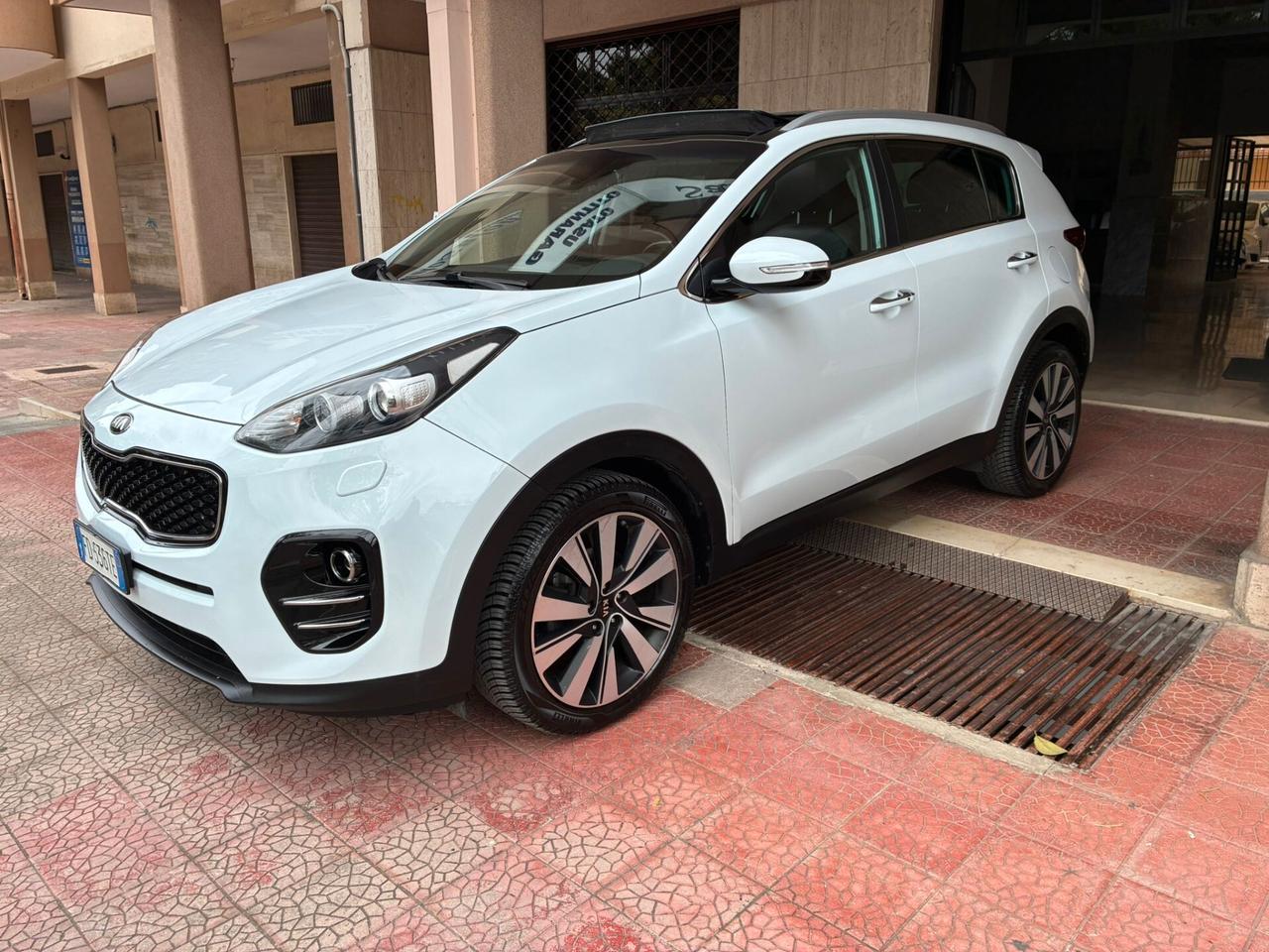 Kia Sportage 1.7 CRDI Full tetto navi-2016
