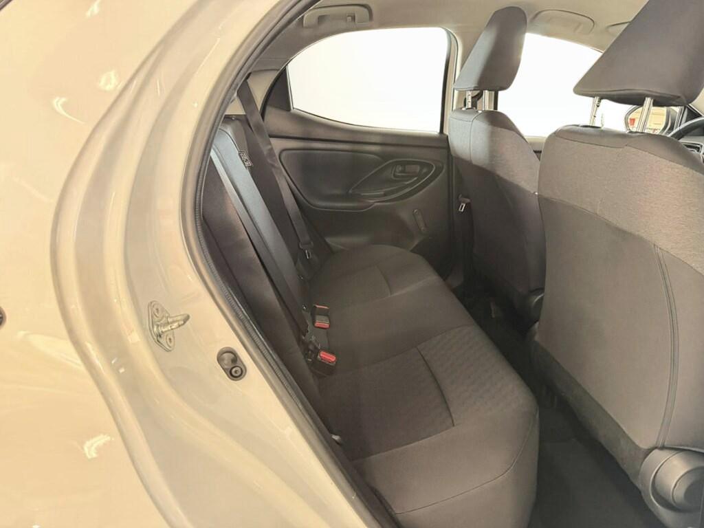 Toyota Yaris 1.0 VVT-i Active