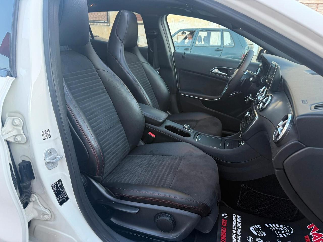 Mercedes-benz GLA 220 CDI Automatic 4Matic Premium AMG