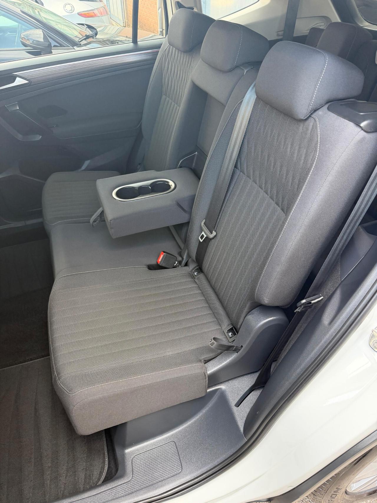 Volkswagen Tiguan Allspace 2.0 TDI SCR DSG 4MOTION Life 7 posti
