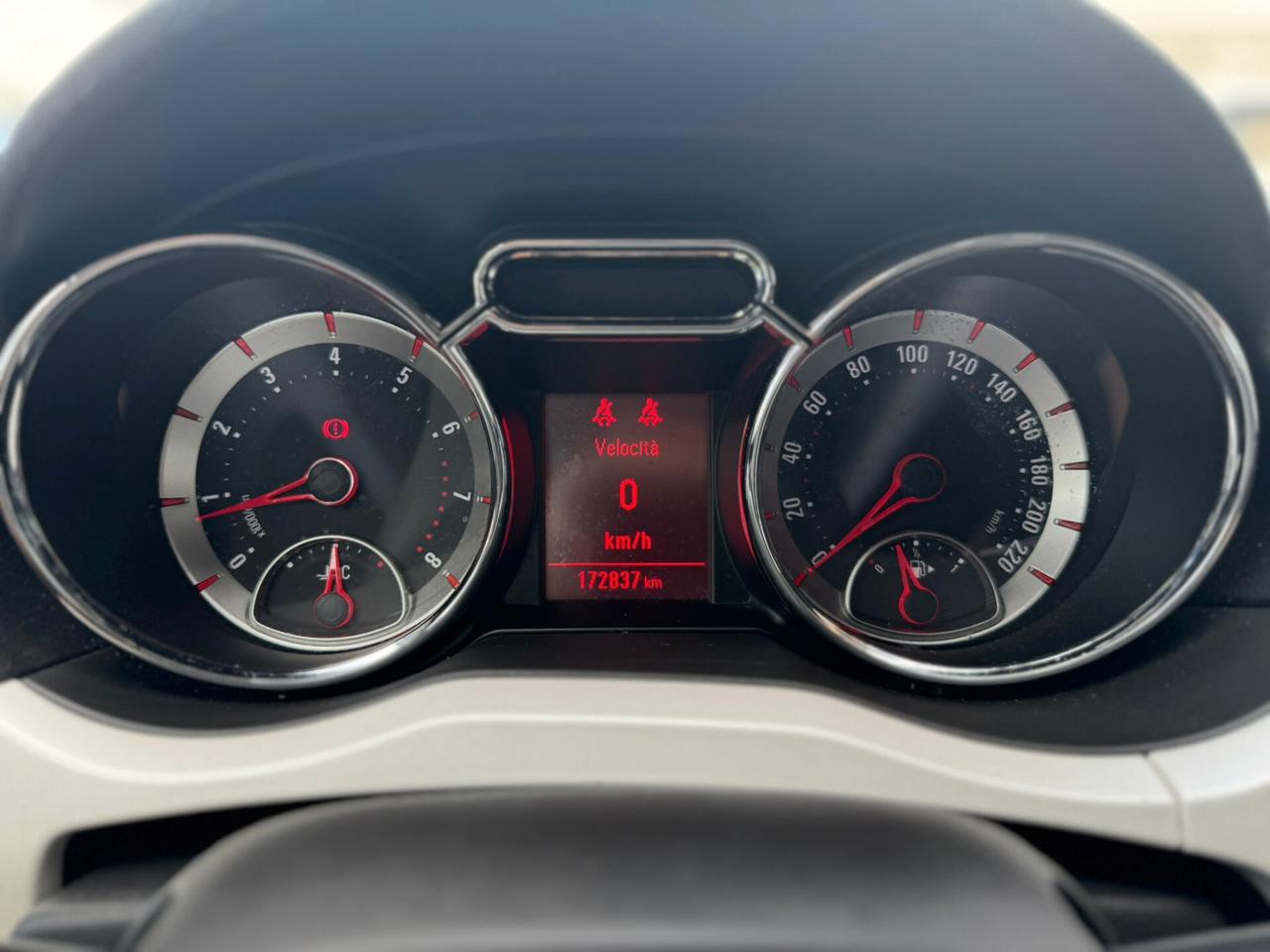 Opel Adam 1.4 87 CV GPL Tech Jam