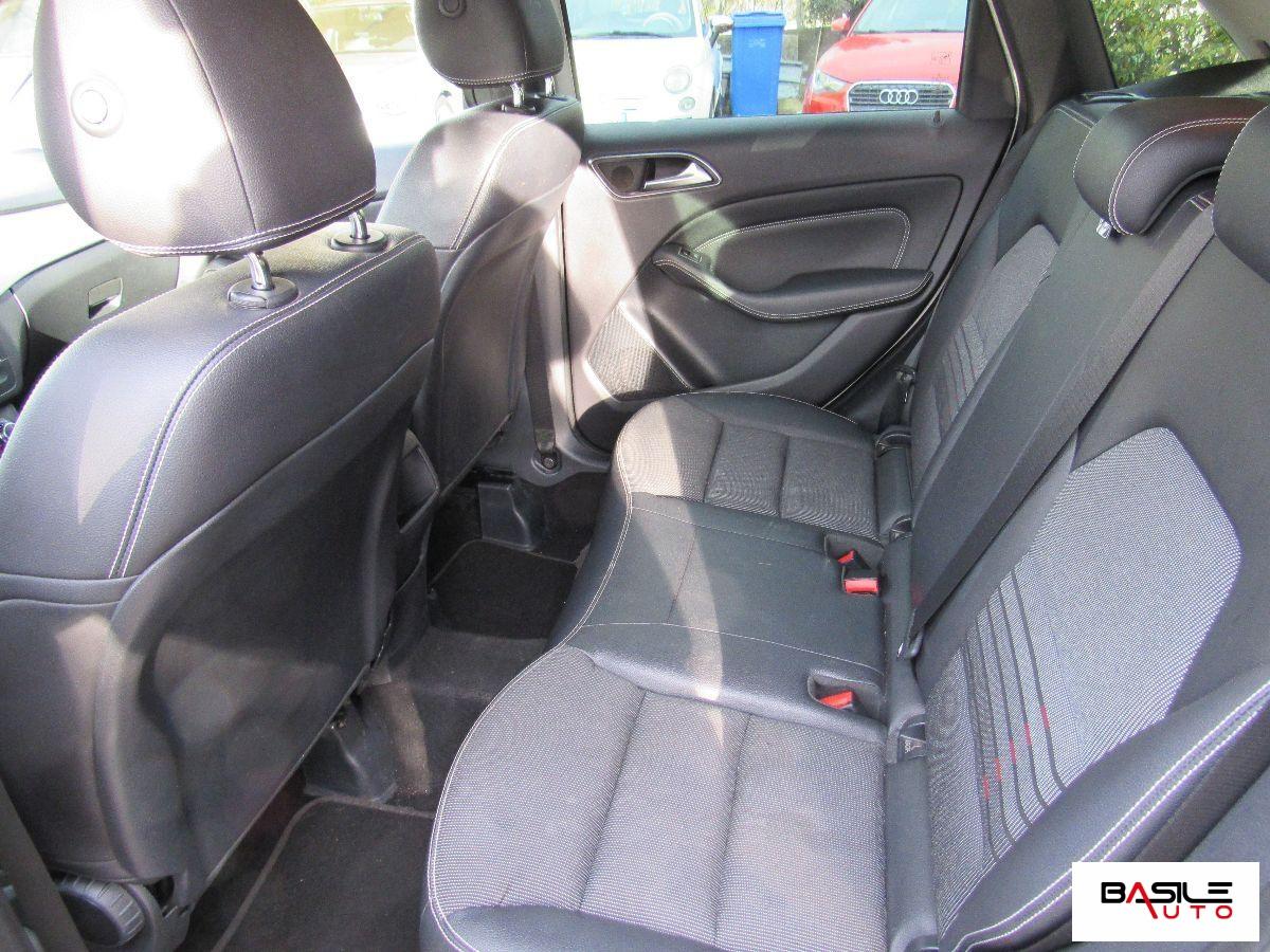 MERCEDES - Classe B - B 180 d Automatic Premium