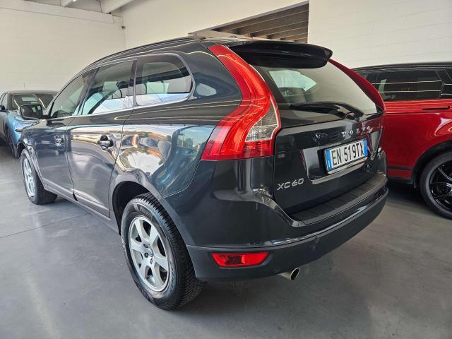 Volvo XC60 XC60 2.0 d4 (d3) Summum geartronic