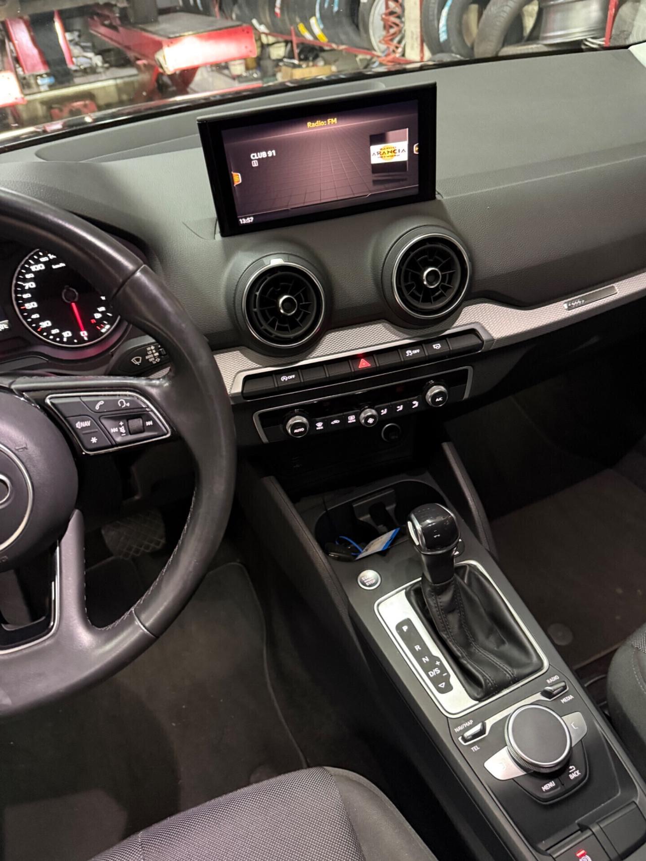 Audi Q2 30 TDI 116CV S tronic ID.BLACK 18 ITALIANA