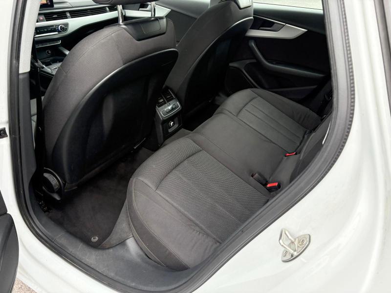 Audi A4 Avant 35 2.0 tdi Sport 150cv s-tronic