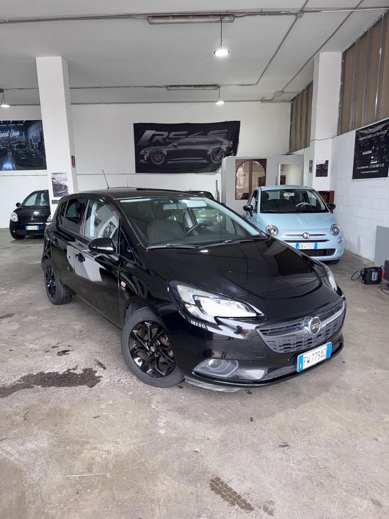 Opel Corsa 1.2 5 porte Black Edition