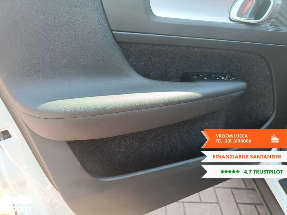VOLVO XC40 (2017-->) XC40 T3 Momentum