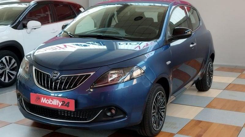 Lancia Ypsilon 1.0 FireFly 5 porte S&S Hybrid Silver PROMO CON ECOINCENTIVO