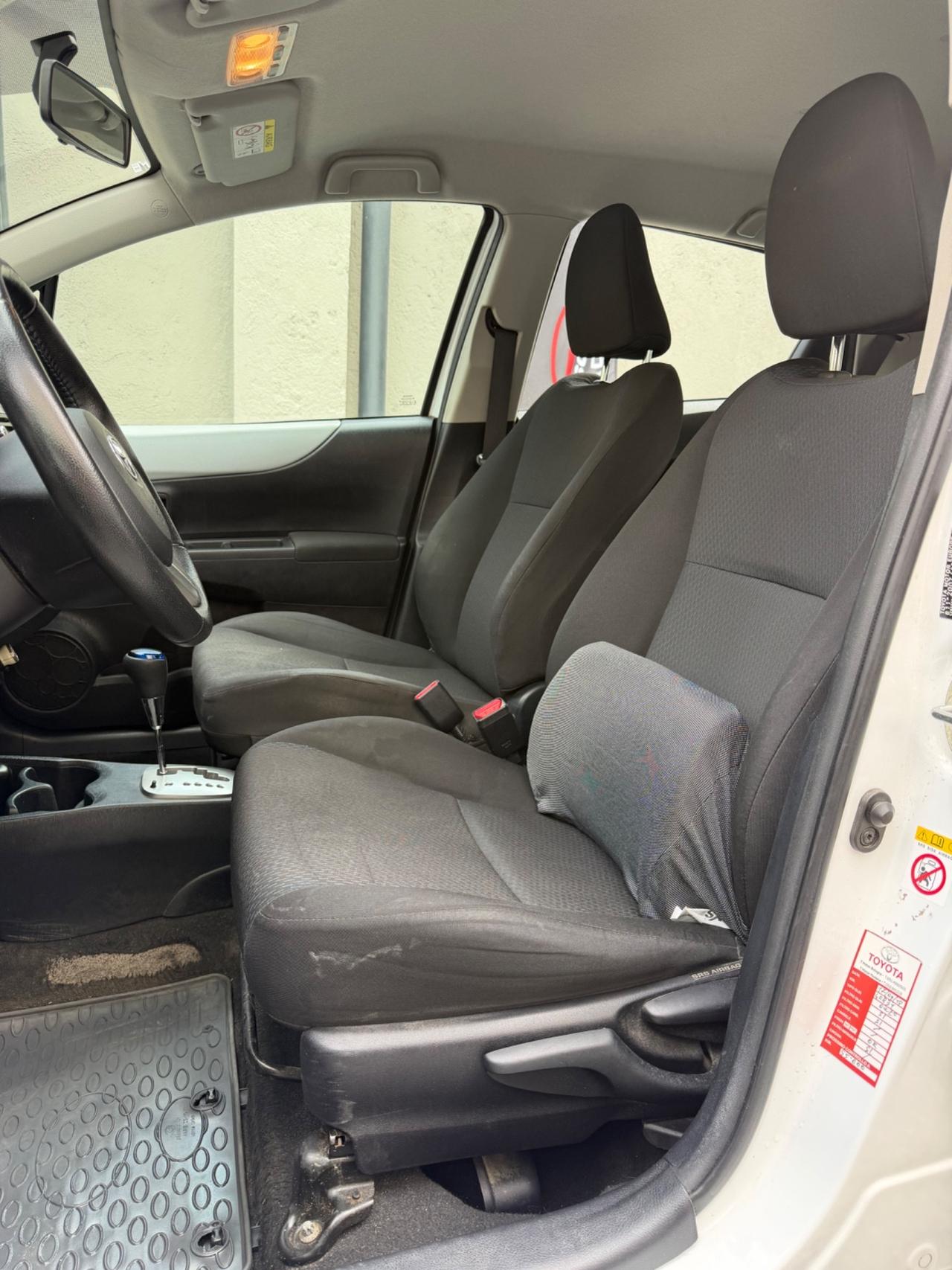 Toyota Yaris 1.5 Hybrid Neopatentati Euro 5