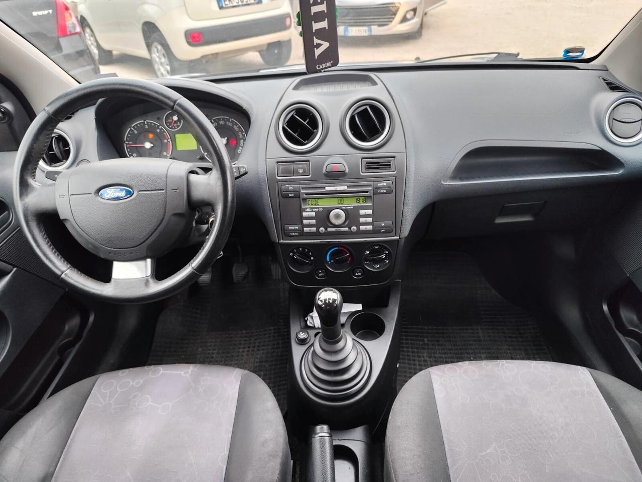 Ford Fiesta 1.4 TDCi 5p. Ghia