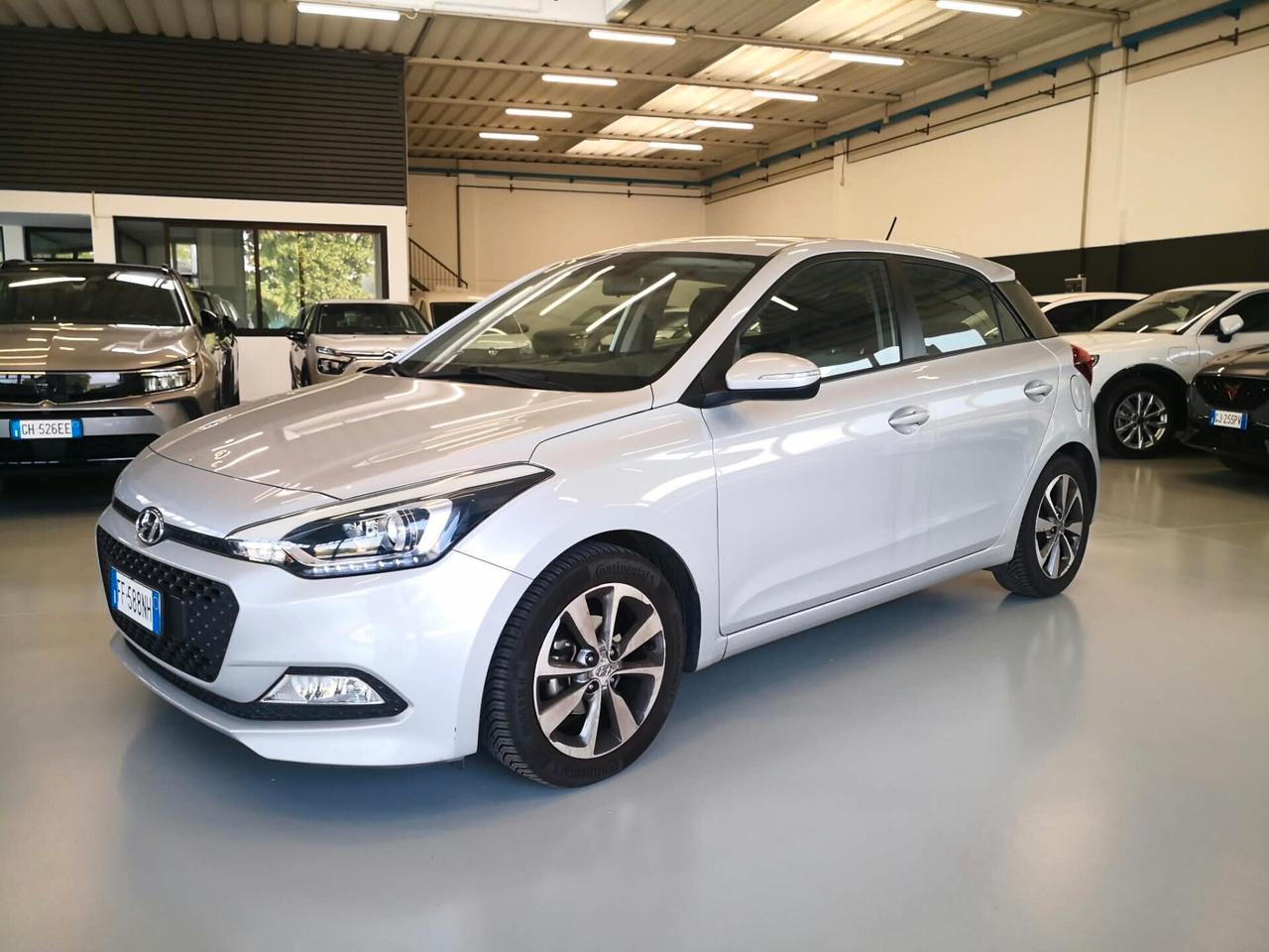 Hyundai i20 1.2 84 CV 5p. ***GRANDINE***TAGLIANDI HYUNDAI***UNIPROPRIETARIO***