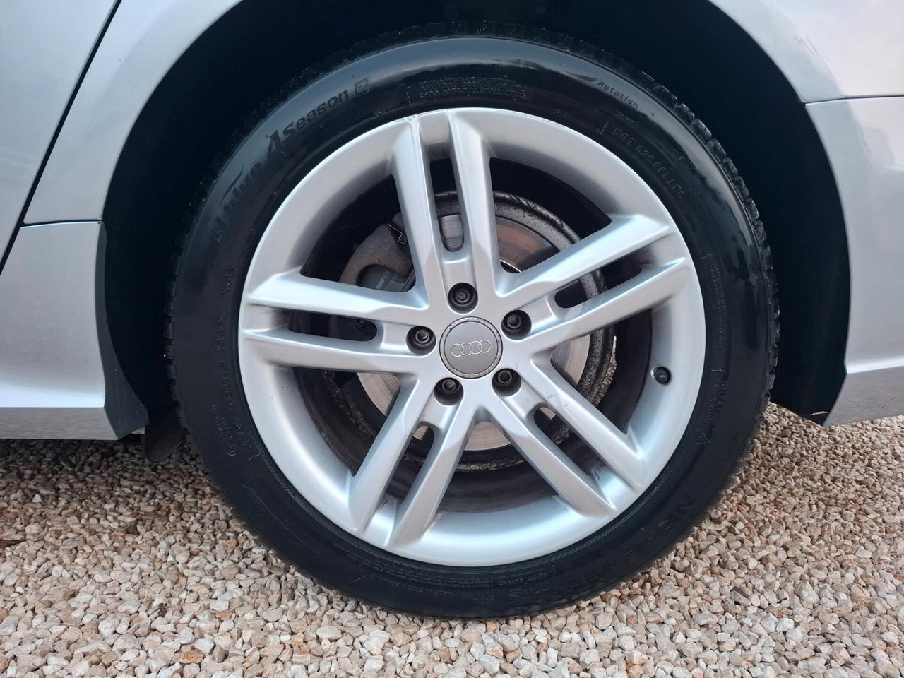 AUDI A6 Avant 2.0 TDI 190cv AUTOM. *TETTO-MATRIX-NAVY*