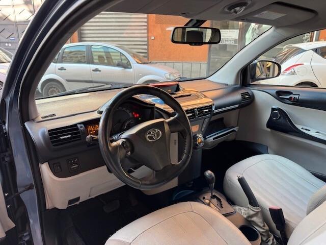 Toyota iQ 1.0 High Collection - Cambio Automatico