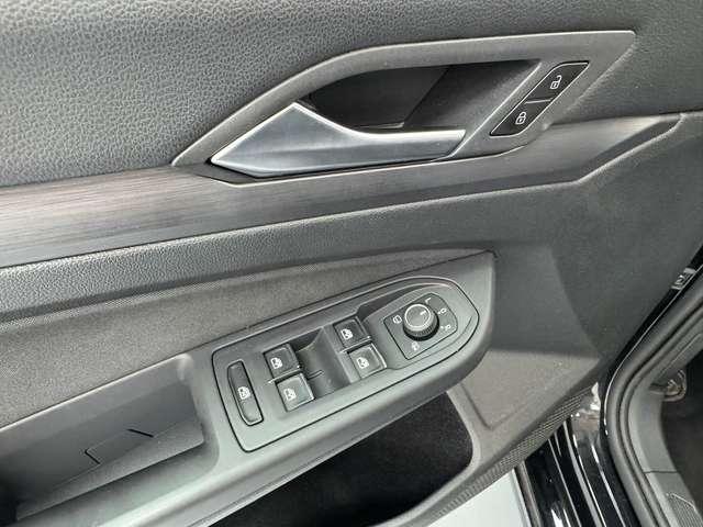 Volkswagen Golf 8 STYLE 1.5 eTSI DSG 150CV *MATRIX+RETROCAM* PROMO