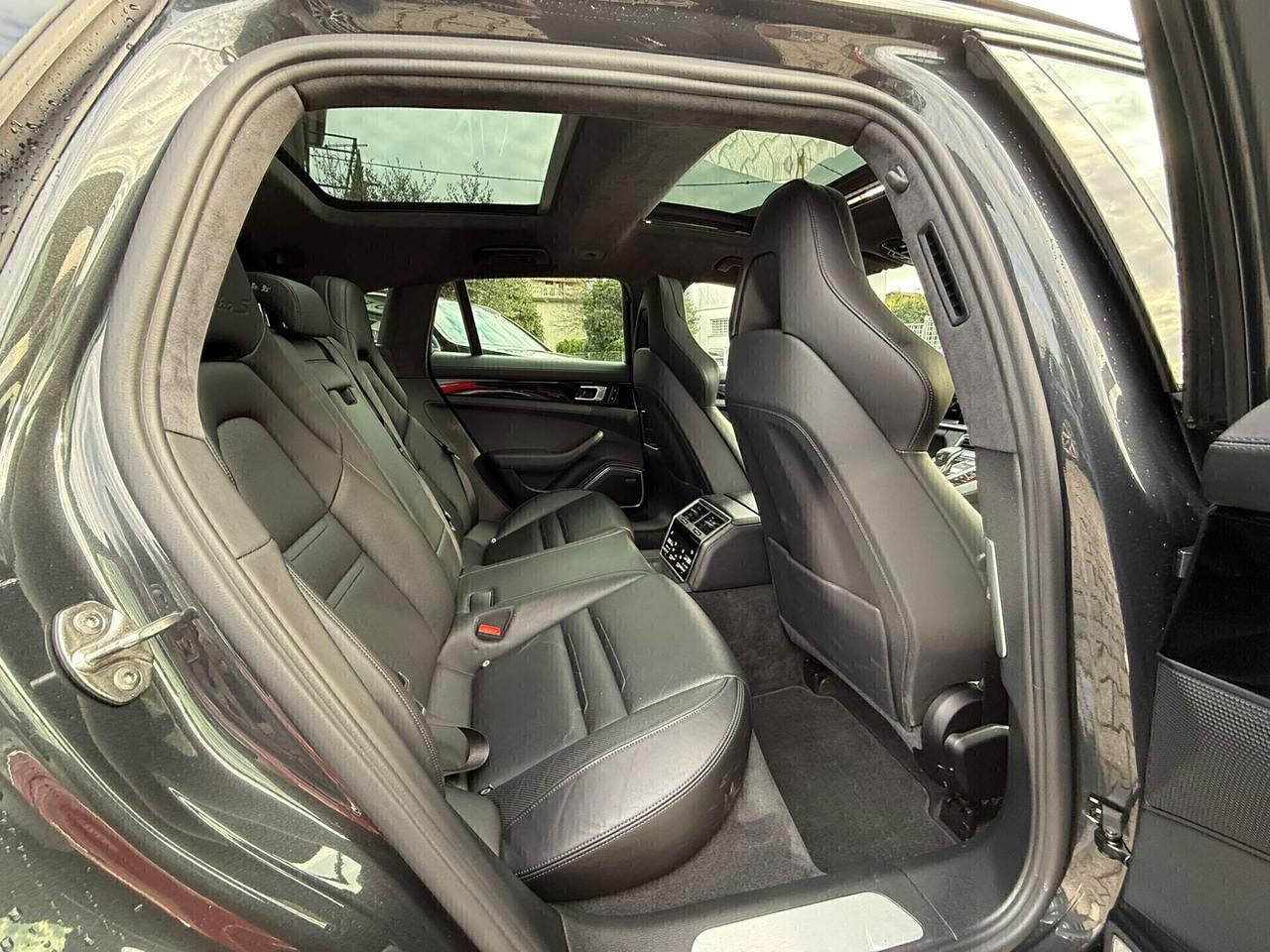 Porsche Panamera 4.0 Turbo S E-Hybrid Sport Turismo