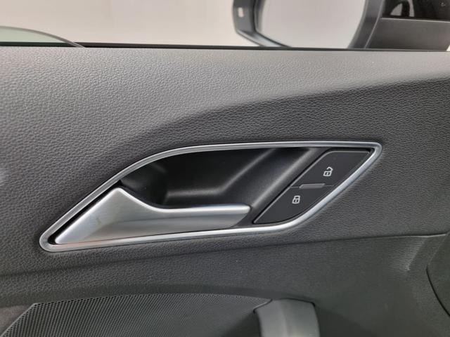 AUDI A3 Cabrio 35 TFSI S tronic COD S LINE