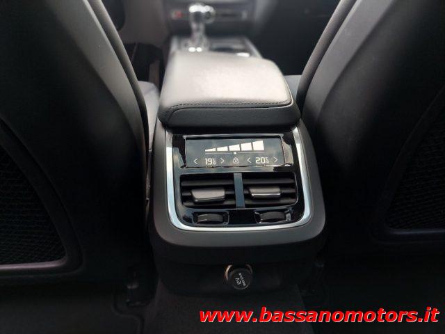 VOLVO V60 Cross Country D4 AWD Geartronic Business Plus