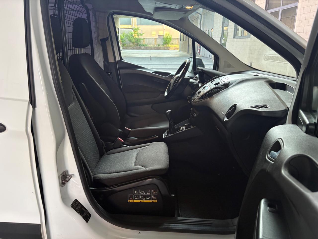 Ford Transit Courier 1.5 TDCi 75CV Van Trend