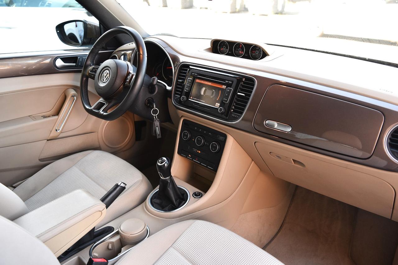 Volkswagen Maggiolino Cabrio 2.0 TDI Design BlueMotion Technology