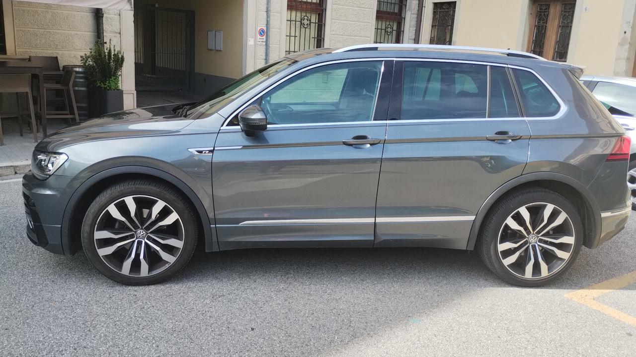 Volkswagen Tiguan 2.0 TDI SCR R-LINE BlueMotion Technology