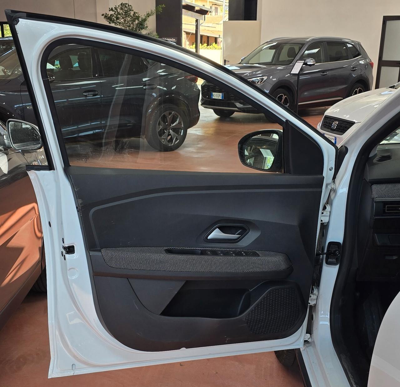 Dacia Sandero Stepway 1.0 TCe 90 CV (66 kW) Expression – Il Crossover Pratico ed Economico