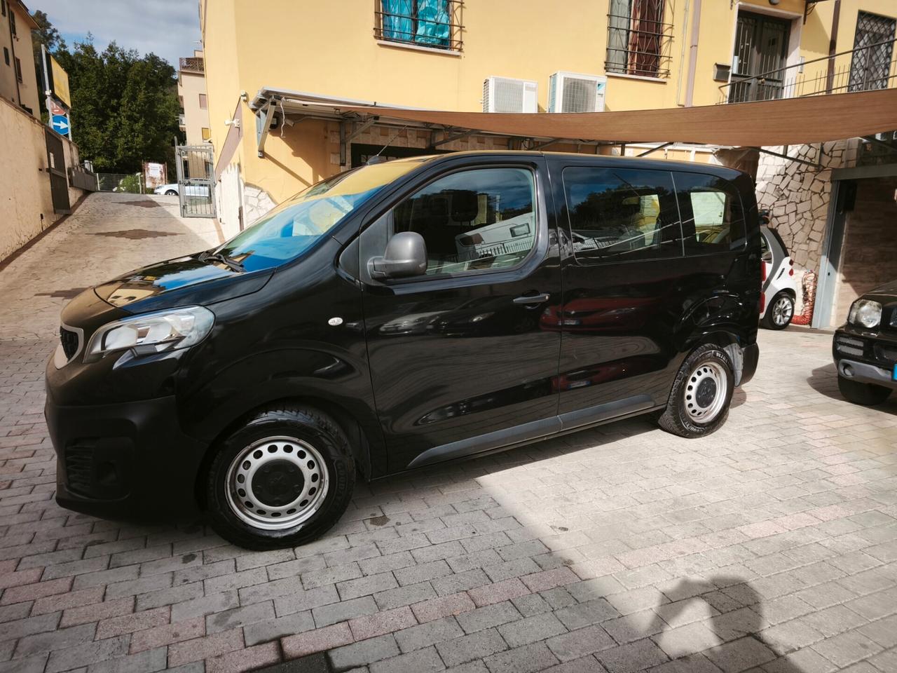 Peugeot Expert BlueHDi 100 S&S PC-TN Combi Compact